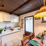 Apartment Lovely In - Happy