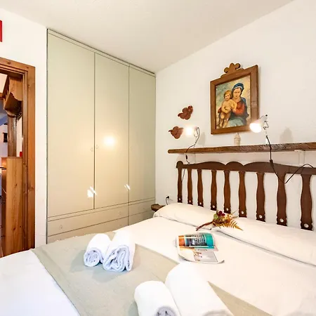 Lovely In - Happy Apartman Courmayeur