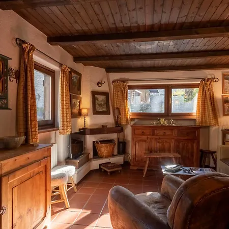 Lovely In - Happy Apartman Courmayeur
