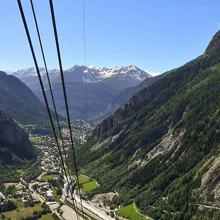 Lovely In - Happy Apartament Courmayeur